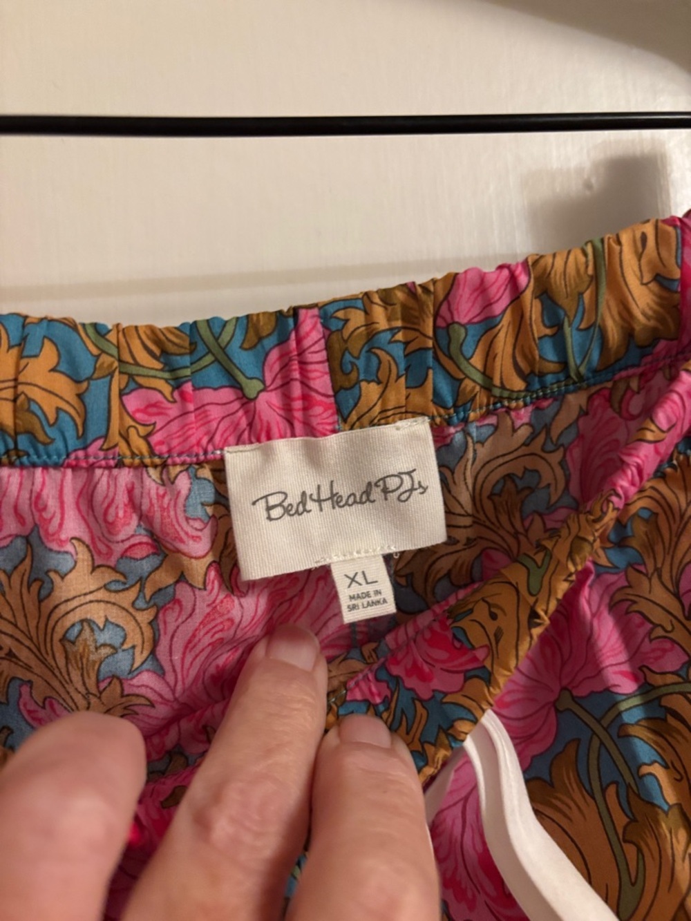 BedHead Pink & Gold Floral Short-Sleeve Pajama set with White Piping - Picture 6 of 6